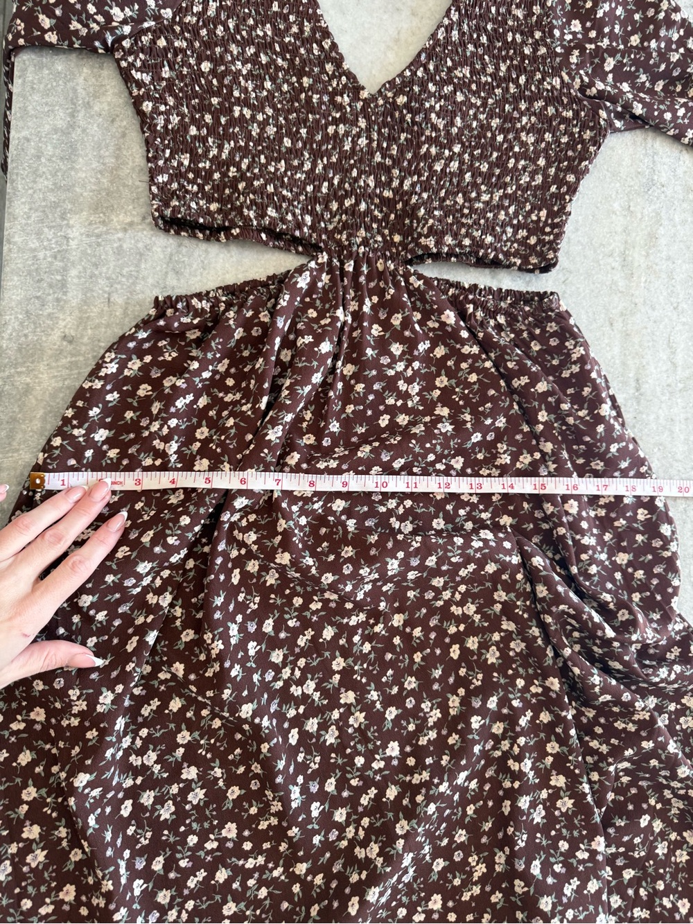 Harper & Me Burgundy Floral Midi Dress with Cutout Waist - US 6 / Aus 10 - Picture 8 of 10